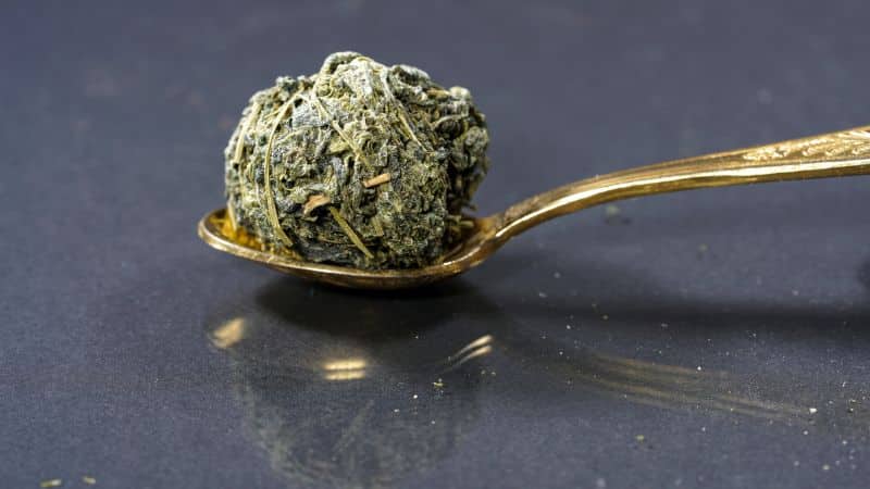 Despite being an old-school strain, the Acapulco Gold strain THC level still holds a top position in the current high-potency market. 