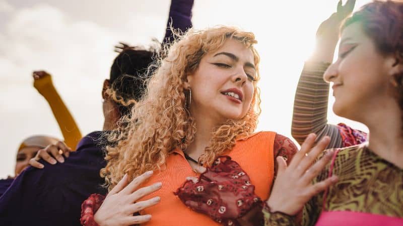 Right after a fe⁠w slow inhales, you'll feel a soft wave of euphoria start to build.⁠