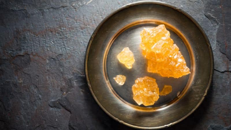 Cannabis concentrates in this category fall into three categories: isolate extracts, full-spectrum concentrates, and broad-spectrum concentrates. 