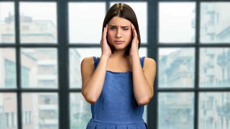 Some users also report mild dizziness or a slight increase in anxiety when they consume too much. 