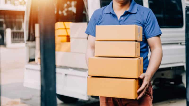 The idea of buying products in bulk to benefit from lower prices also applies to cannabis products.