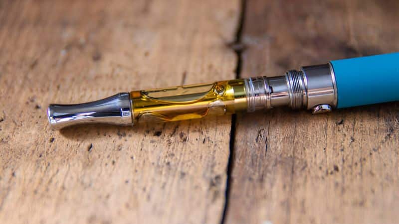 A strong battery translates to long sessions without constant recharging.