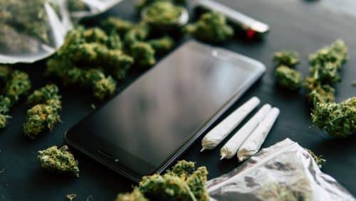 Discover how to find the cheapest weed online in Canada. From ounce deals to edibles, learn where to get affordable cannabis.